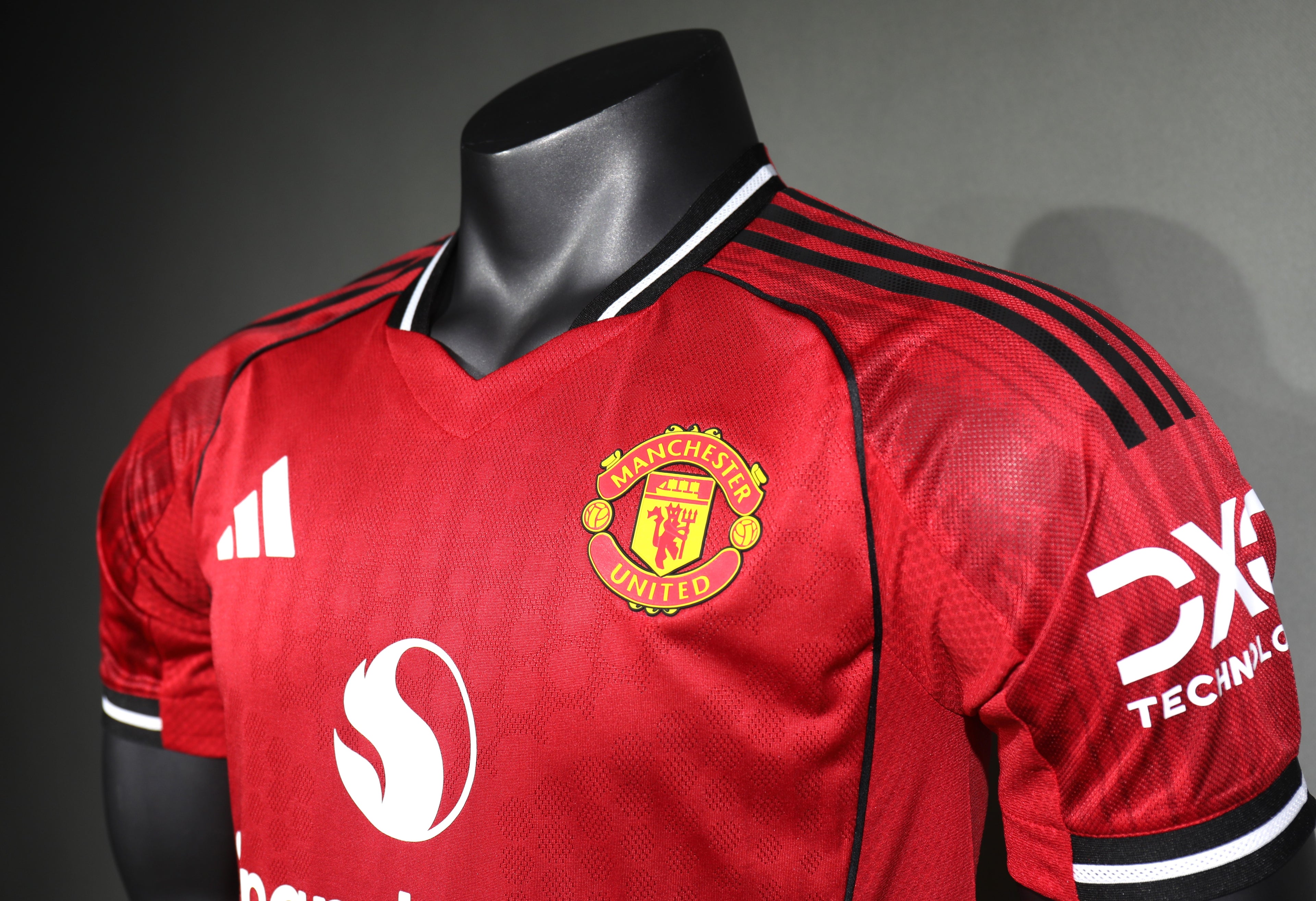 MANCHESTER UNITED 25/26 LOCAL
