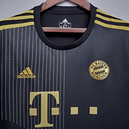 BAYERN MUNICH 21/22 VISITA
