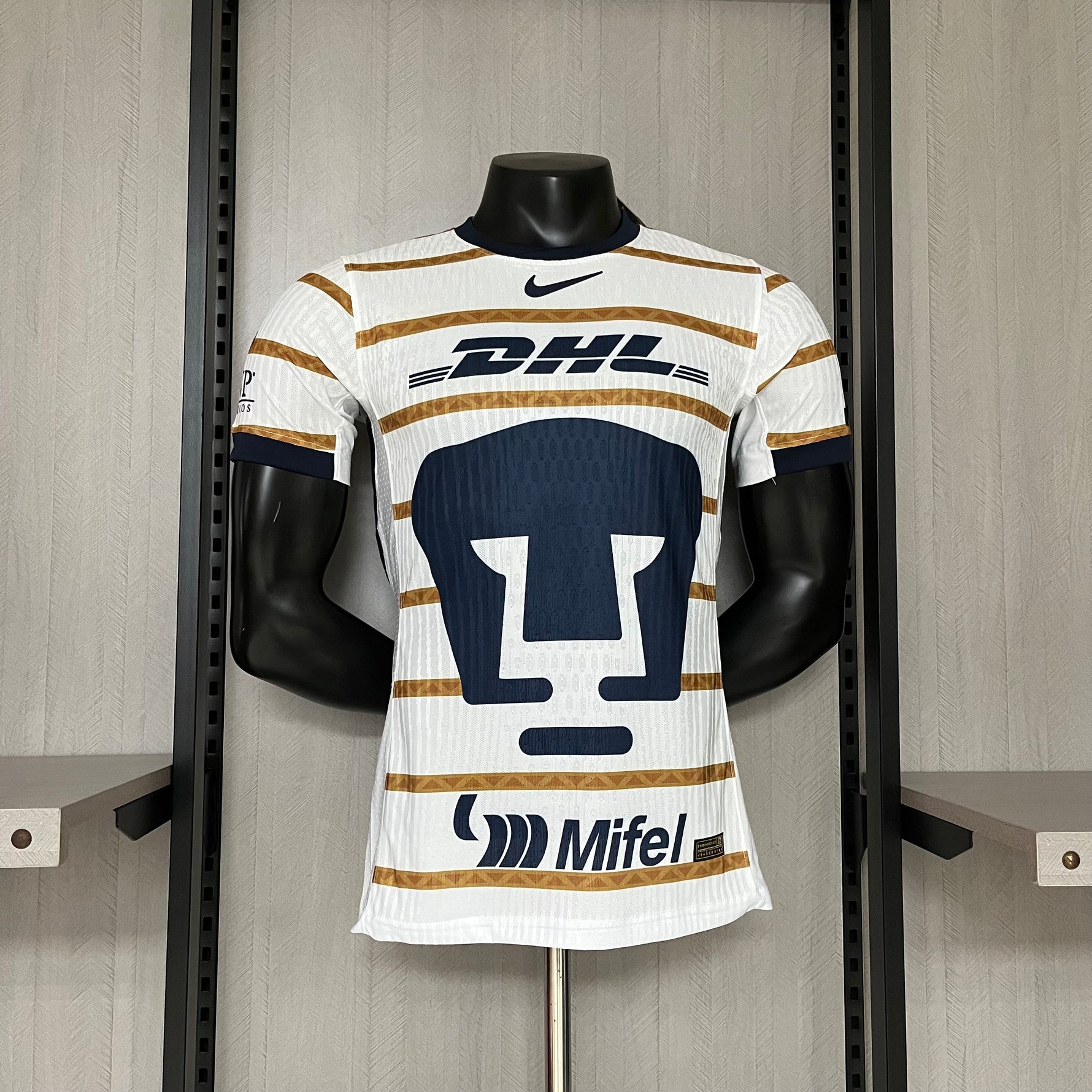 PUMAS 24/25 LOCAL