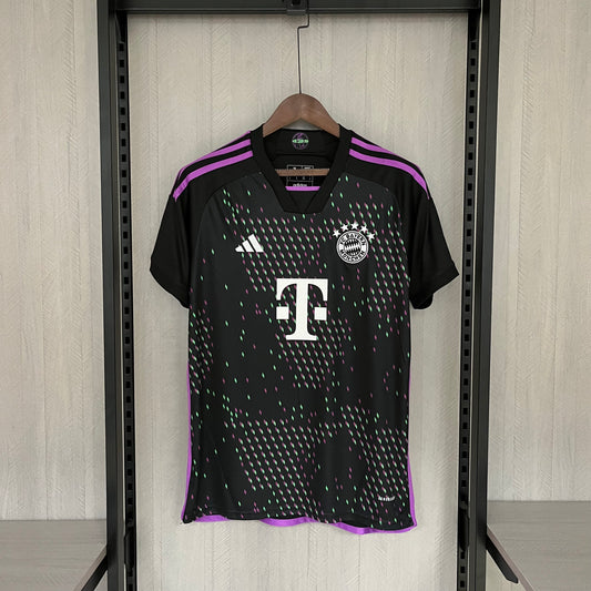 BAYERN MUNICH 23/24 VISITA