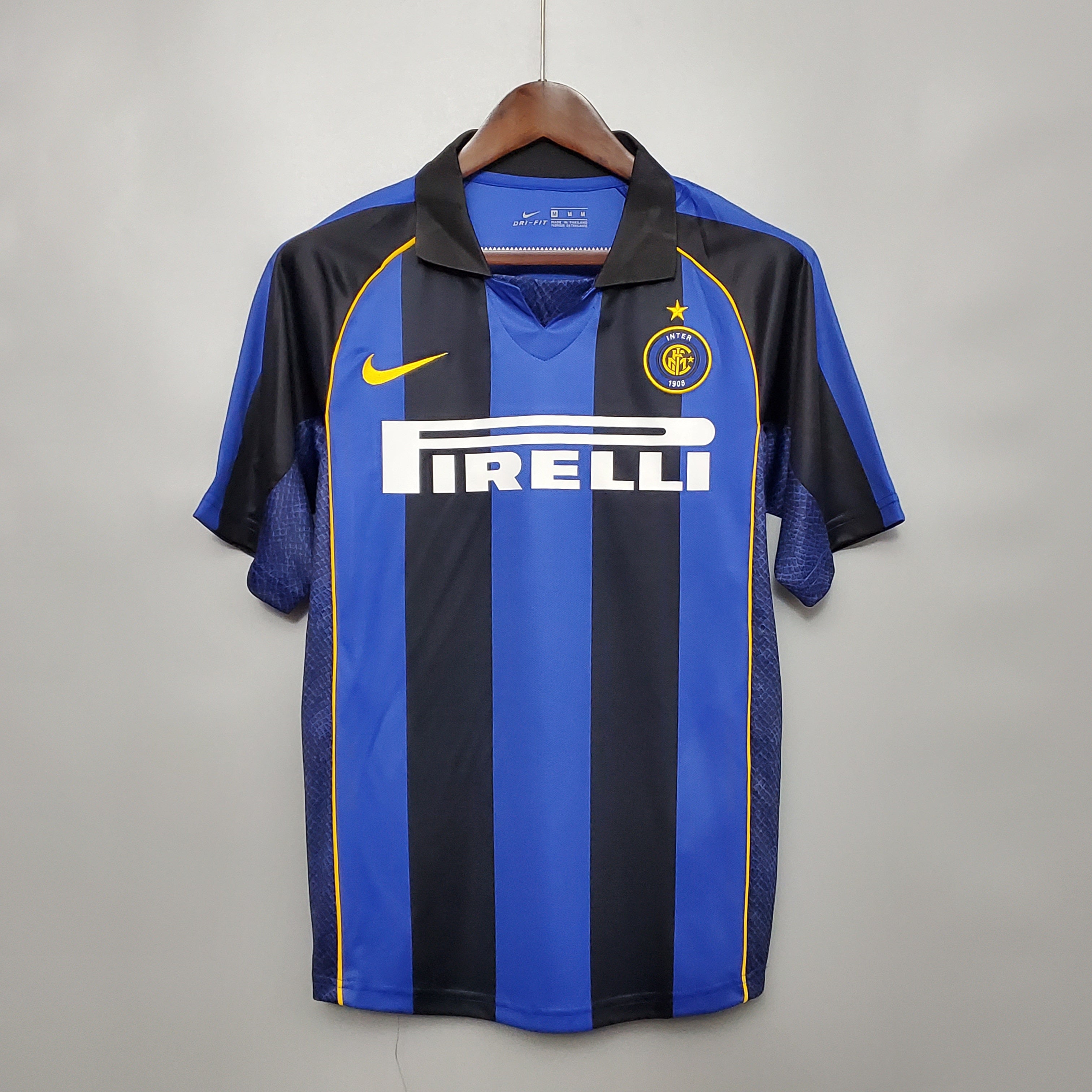 INTER MILAN 01/02 LOCAL