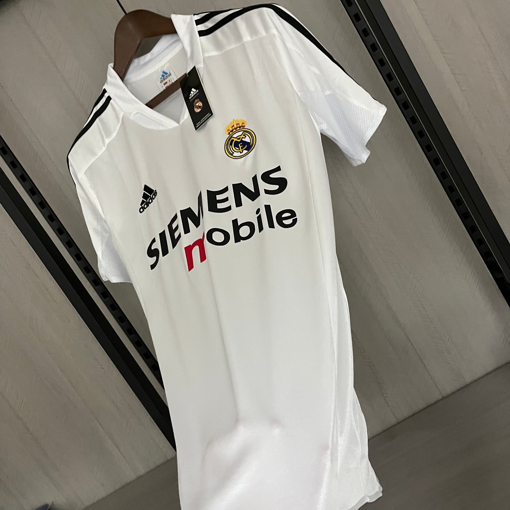 REAL MADRID 04/05 LOCAL
