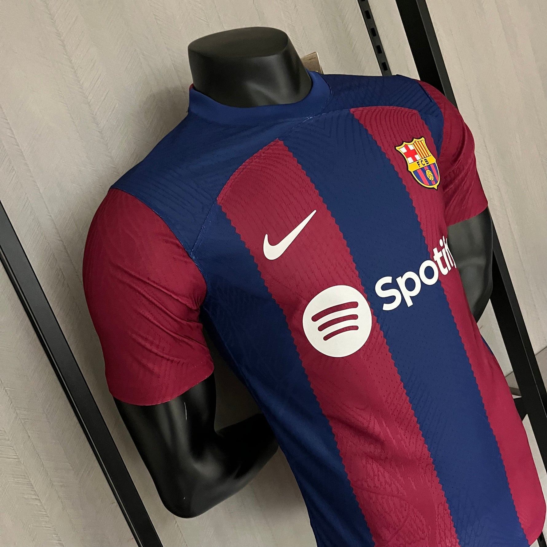 BARCELONA 23/24 LOCAL