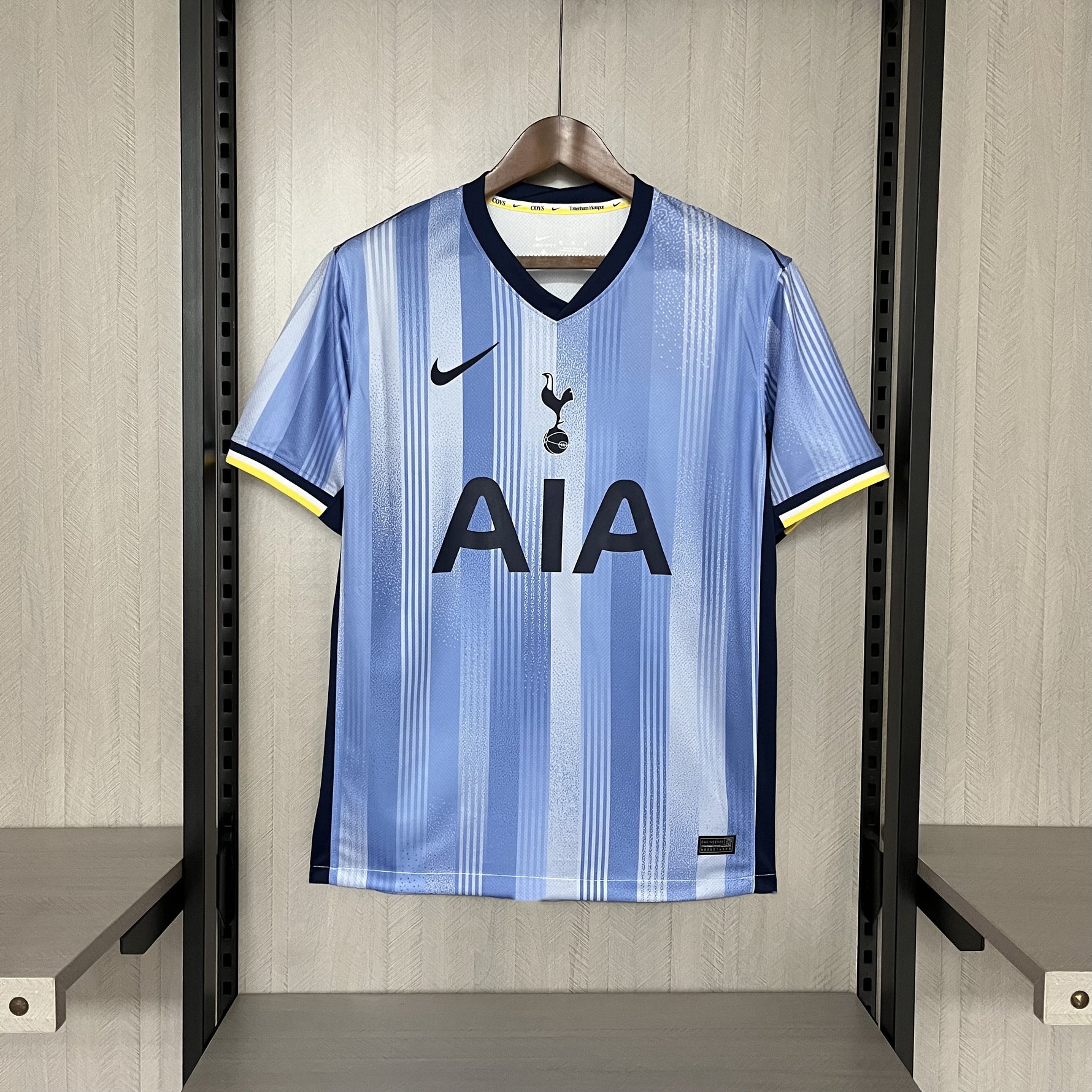 TOTTENHAM 24/25 VISITA